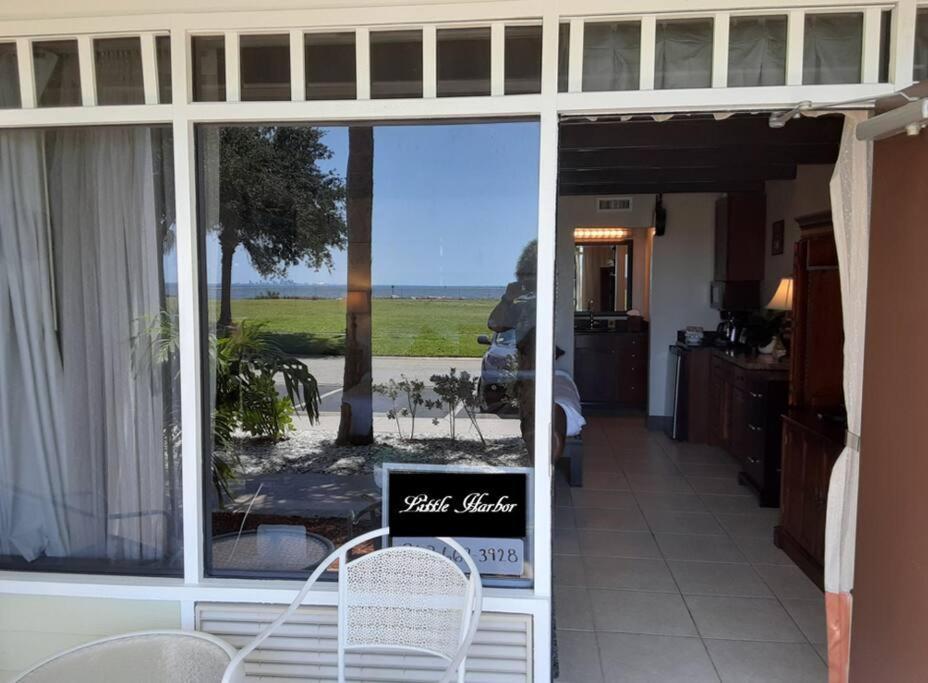 Beautiful One Bedroom Resort-Style Studio With Pool And Beach Access رسكن المظهر الخارجي الصورة
